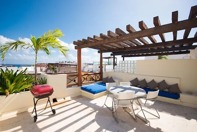 Las Olas 304 location